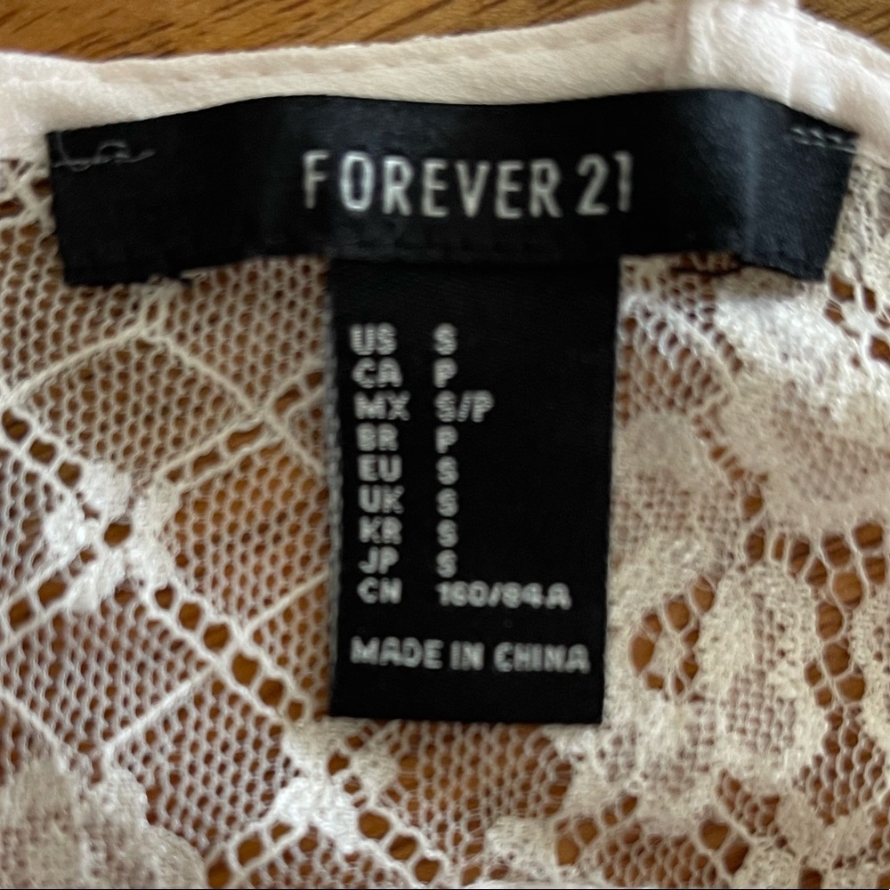 Forever 21 Lace Maxi dress